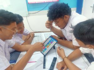 SSLC MENJADI DAYA TARIK SISWA DALAM PEMBELAJARAN
