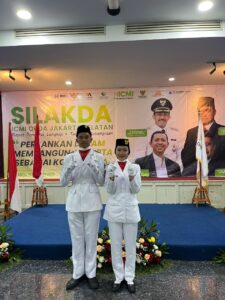 Murid MAN 11 Jakarta Selatan Jadi Pembawa Bendera pada SILAKDA ICMI ORDA Jakarta Selatan 2026
