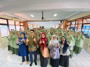 Perkuat Budaya Riset, MAN 11 Jakarta Selatan Gelar Stadium General Kelas X