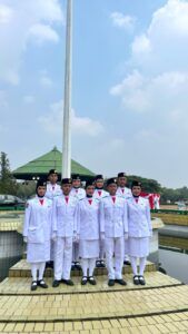 Semangat Kemerdekaan, Siswa MAN 11 Jakarta Selatan Kibarkan Merah Putih di Museum Purna Bhakti Pertiwi
